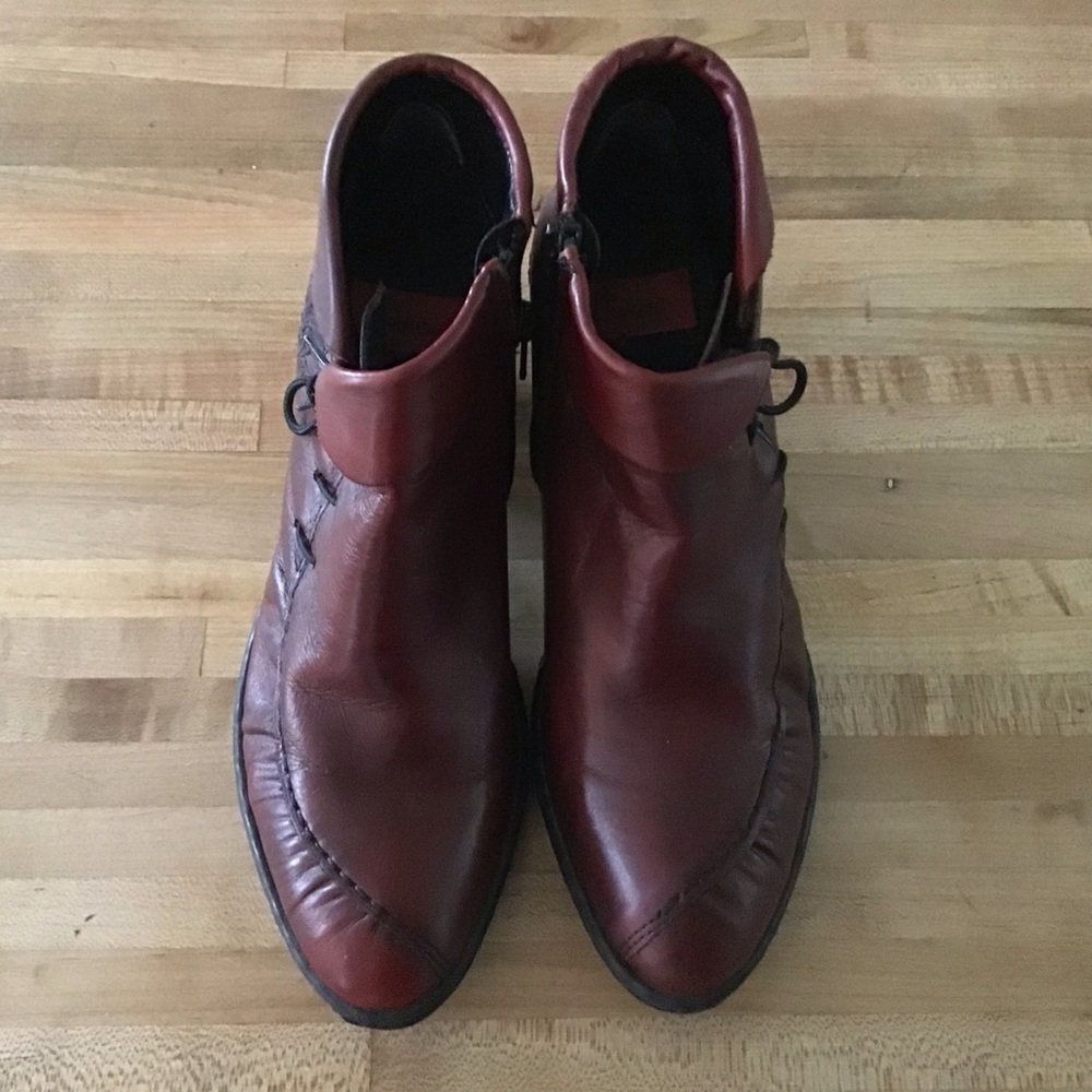 Rieker western style booties with side zippers and faux lacing 2”heels 38/7- 7.5 - Picture 2 of 11